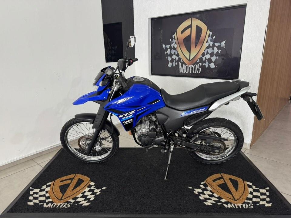 YAMAHA XTZ 250 - Foto