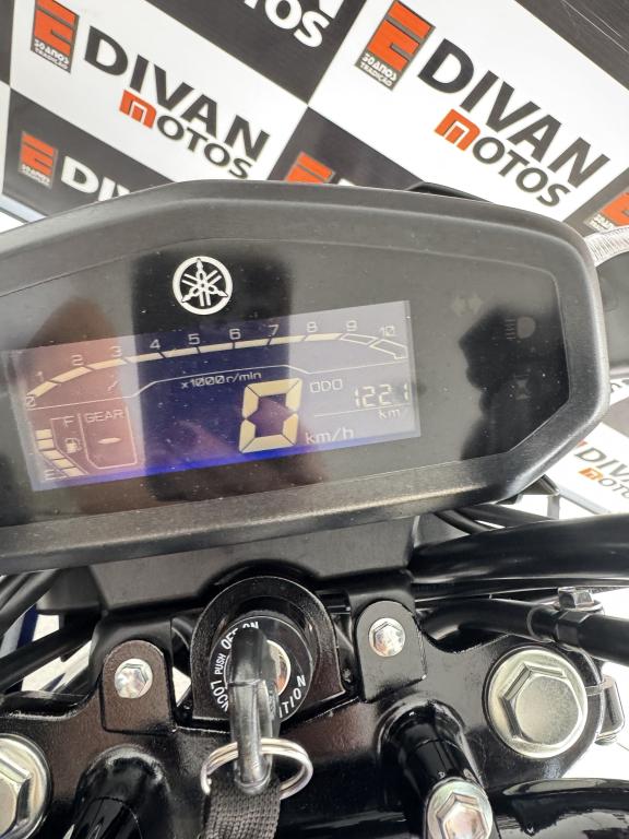 YAMAHA YBR 150 - Foto