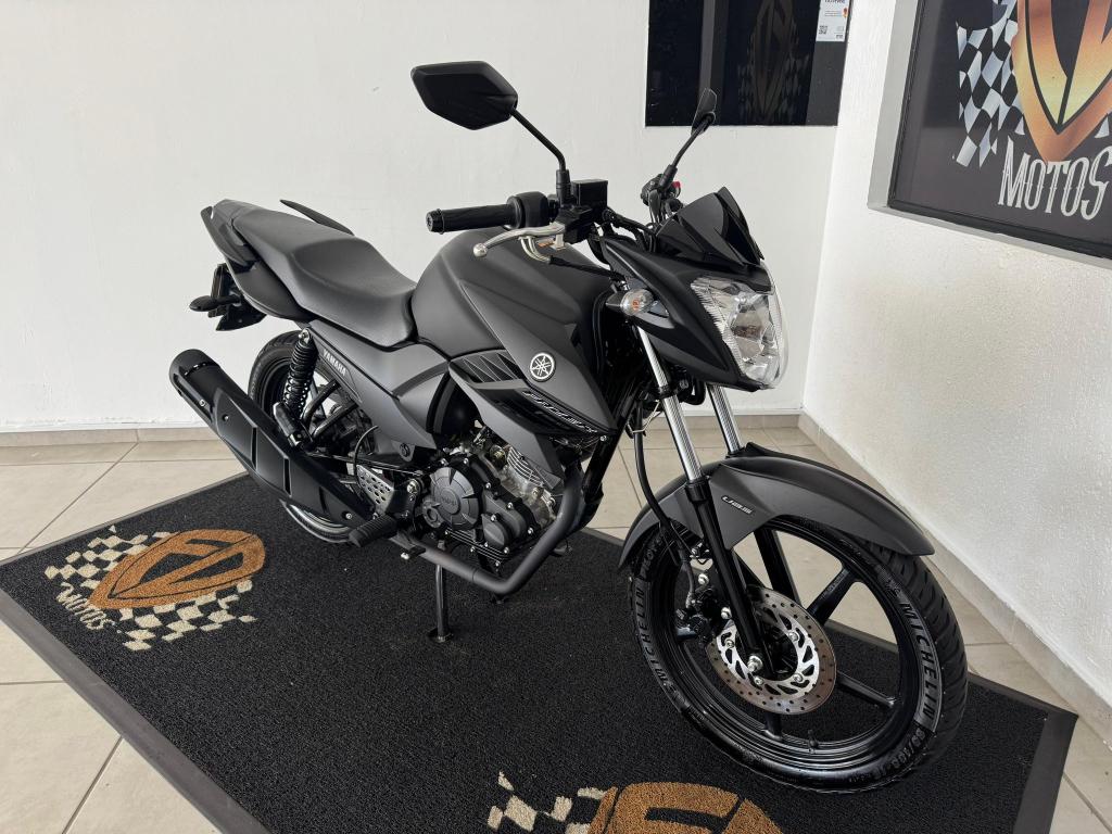 YAMAHA YS Fazer 150 - Foto