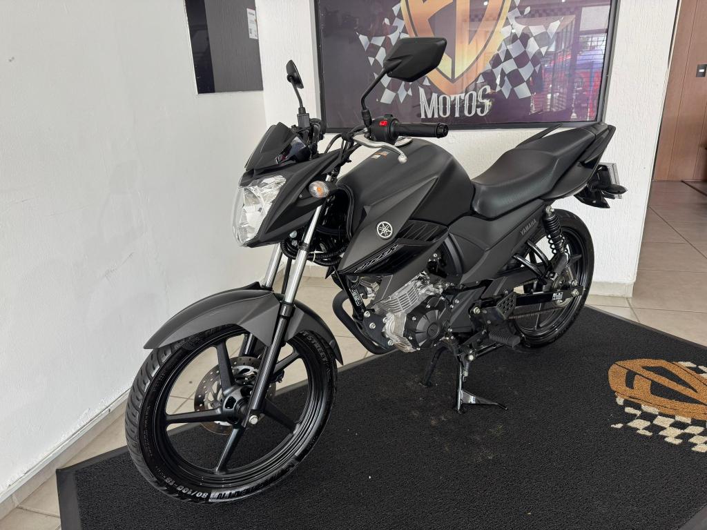 YAMAHA YS Fazer 150 - Foto