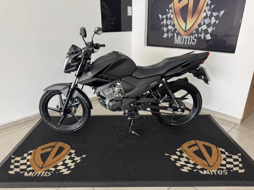 YAMAHA YS Fazer 150 - Foto