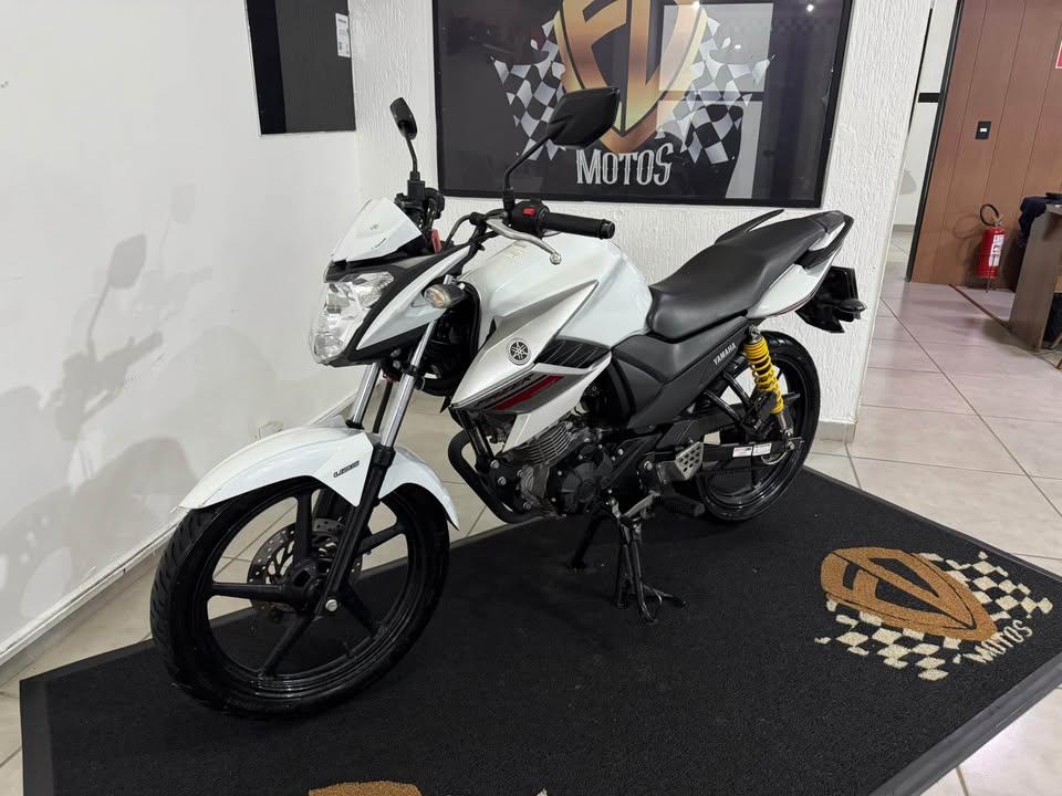 YAMAHA YS Fazer 150 - Foto