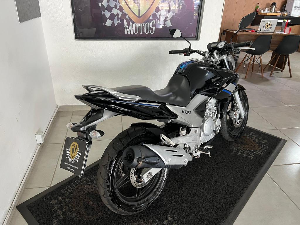 YAMAHA YS Fazer 250 - Foto