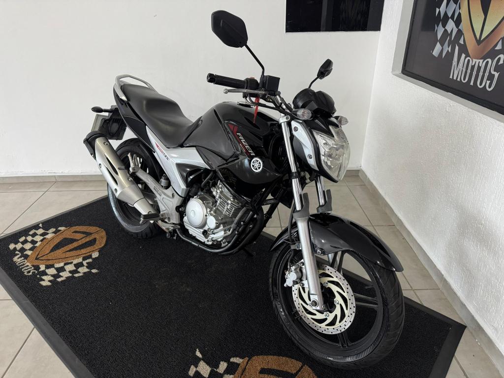 YAMAHA YS Fazer 250 - Foto