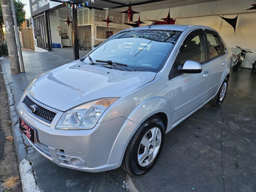 Ford Fiesta Sedan Sedan 1.6 4P Flex Preto Em Bernardino De Campos Sp - foto 2