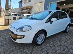 FIAT Punto 1.4 4P ATTRACTIVE FLEX