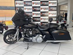 HARLEY DAVIDSON Street Glide FLHX 1700