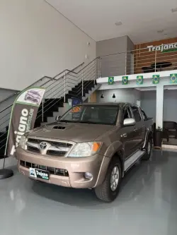 TOYOTA Hilux Caminhonete 3.0 4P SRV DIESEL CABINE DUPLA