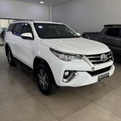 TOYOTA Hilux SW4 2.7 16V 4P FLEX SR 7 LUGARES AUTOMTICO