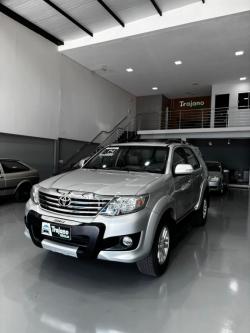 TOYOTA Hilux SW4 2.7 16V 4P SR FLEX AUTOM�TICO