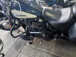 HARLEY DAVIDSON Softail Heritage Classic 1700