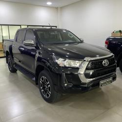 TOYOTA Hilux Caminhonete 2.8 16V SRV 4X4 DIESEL CABINE DUPLA AUTOMTICO