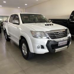 TOYOTA Hilux Caminhonete 3.0 4P SRV DIESEL CABINE DUPLA