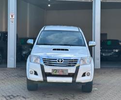 TOYOTA Hilux Caminhonete 3.0 4P SRV DIESEL CABINE DUPLA