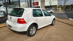 VOLKSWAGEN Golf 1.6 4P PLUS