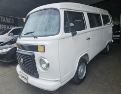 VOLKSWAGEN Kombi 1.4 FLEX STD 9 LUGARES