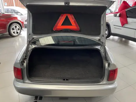 AUDI A6 2.8 V6 30V 4P AUTOM�TICO, Foto 4