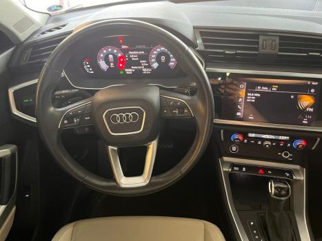 AUDI Q3 1.4 4P 35 TFSI BLACK S LINE S-TRONIC AUTOM�TICO, Foto 4