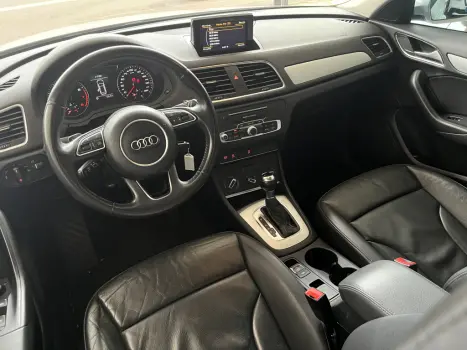AUDI Q3 1.4 4P FLEX TFSI AMBIENTE S-TRONIC AUTOMTICO, Foto 6
