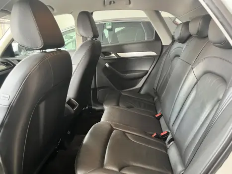 AUDI Q3 1.4 4P FLEX TFSI AMBIENTE S-TRONIC AUTOMTICO, Foto 8