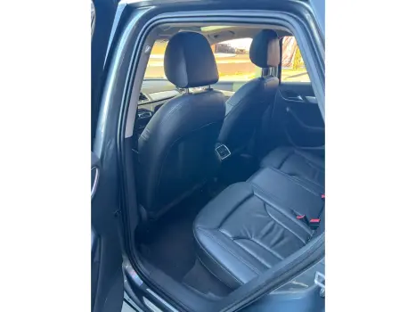 AUDI Q3 2.0 4P TFSI AMBIENTE QUATTRO S-TRONIC AUTOM�TICO, Foto 5