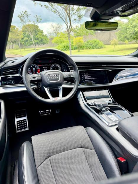 AUDI Q8 3.0 V6 24V 4P TFSI PERFORMANCE BLACK QUATTRO AUTOM�TICO TIPTRONIC, Foto 14