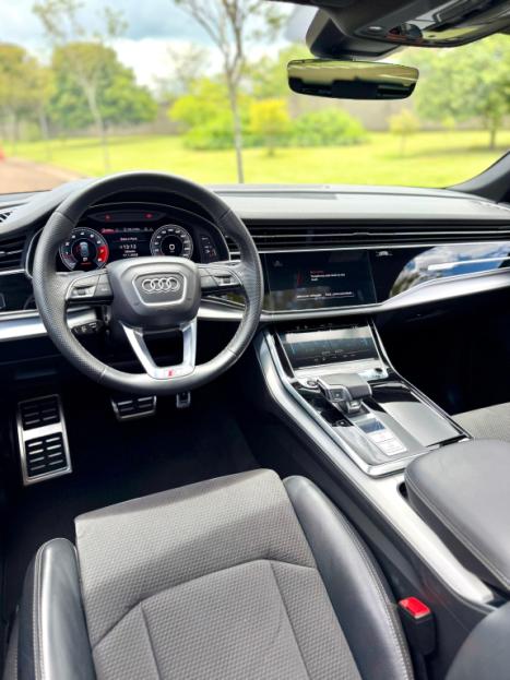AUDI Q8 3.0 V6 24V 4P TFSI PERFORMANCE BLACK QUATTRO AUTOM�TICO TIPTRONIC, Foto 17