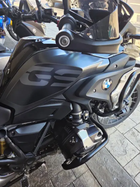 BMW R 1250 GS TRIPLE BLACK OPTION 719, Foto 4