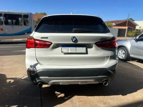 BMW X1 2.0 16V 4P SDRIVE 20I ACTIVEFLEX TURBO AUTOMÁTICO, Foto 5 BMW X1 2.0 16V 4P SDRIVE 20I ACTIVEFLEX TURBO AUTOMÁTICO, Foto 5