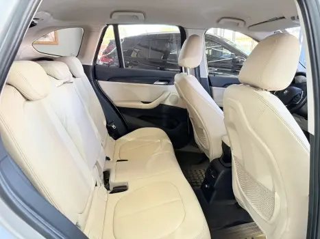 BMW X1 2.0 16V 4P SDRIVE 20I ACTIVEFLEX TURBO AUTOM�TICO, Foto 9