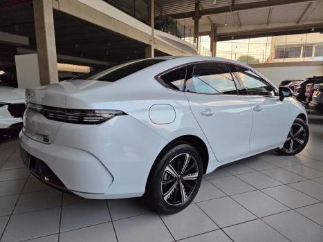 BYD King 1.5 16V 4P GS DM-I PHEV AUTOM�TICO, Foto 3