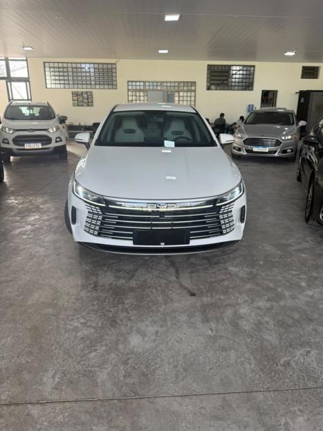BYD King 1.5 16V 4P GS DM-I PHEV AUTOMÁTICO, Foto 2