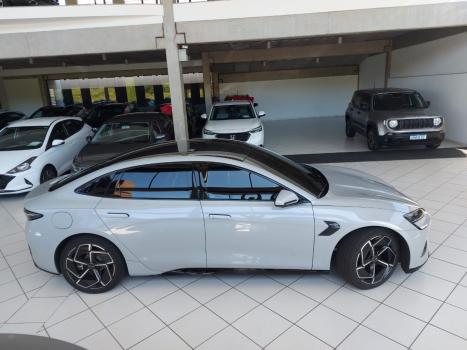 BYD Seal GS 4P 82,5 KW EL�TRICO 590 EV AWD, Foto 4