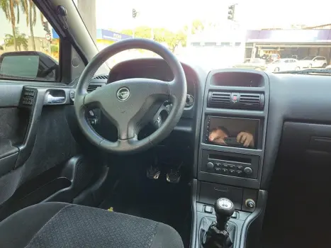 CHEVROLET Astra Hatch 2.0 4P ADVANTAGE  FLEX, Foto 9