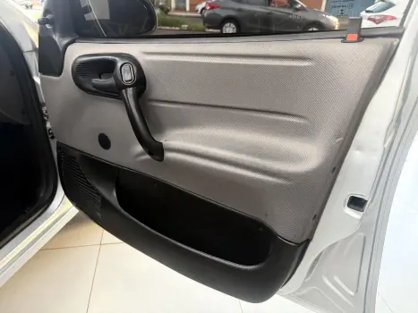 CHEVROLET Classic Sedan 1.0 4P VHCE FLEX LS, Foto 11