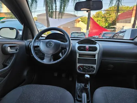 CHEVROLET Corsa Sedan 1.0 4P VHC PREMIUM, Foto 9