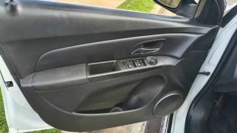 CHEVROLET Cruze Hatch 1.8 16V 4P LT SPORT6 FLEX AUTOM�TICO, Foto 3