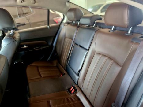 CHEVROLET Cruze Sedan 1.8 16V 4P LTZ ECOTEC FLEX AUTOM�TICO, Foto 9