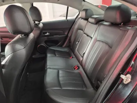 CHEVROLET Cruze Sedan 1.8 16V 4P LT ECOTEC FLEX AUTOM�TICO, Foto 2