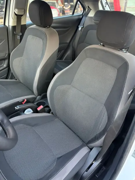 CHEVROLET Onix Hatch 1.4 4P FLEX LTZ, Foto 6