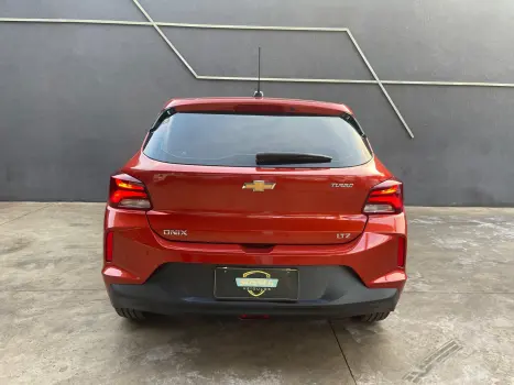 CHEVROLET Onix Hatch 1.0 12V 4P FLEX TURBO AUTOMTICO, Foto 5