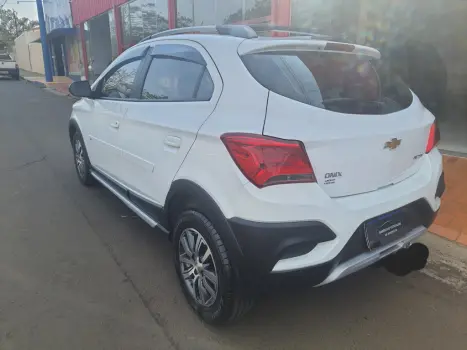 CHEVROLET Onix Hatch 1.4 4P FLEX ACTIV AUTOMTICO, Foto 5