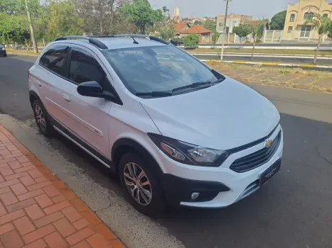 CHEVROLET Onix Hatch 1.4 4P FLEX ACTIV AUTOMTICO, Foto 1