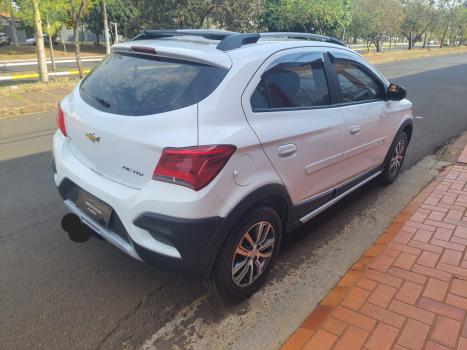 CHEVROLET Onix Hatch 1.4 4P FLEX ACTIV AUTOMTICO, Foto 7