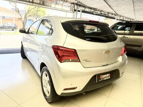 CHEVROLET Onix Hatch 1.4 4P FLEX LT AUTOM�TICO, Foto 4