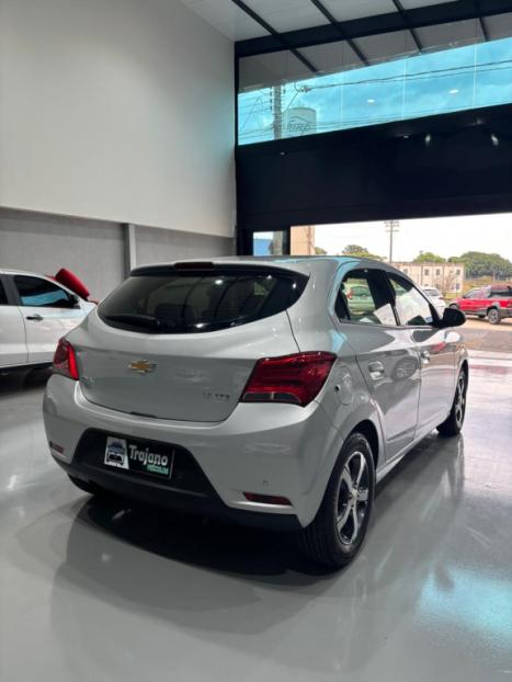 CHEVROLET Onix Hatch 1.4 4P FLEX LTZ, Foto 5 CHEVROLET Onix Hatch 1.4 4P FLEX LTZ, Foto 5