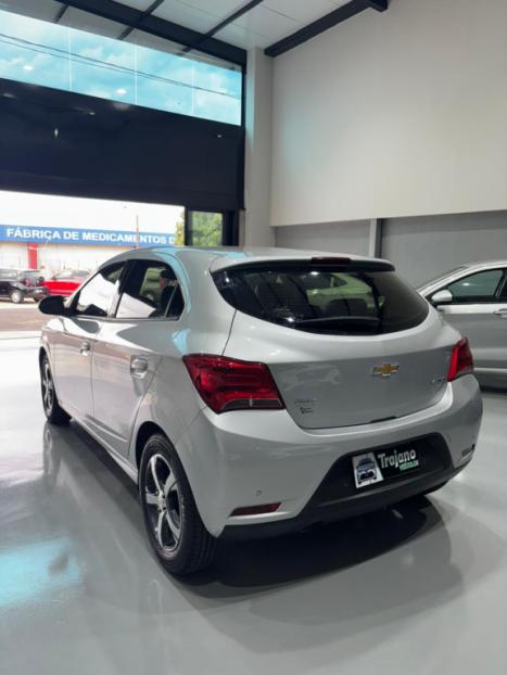 CHEVROLET Onix Hatch 1.4 4P FLEX LTZ, Foto 6 CHEVROLET Onix Hatch 1.4 4P FLEX LTZ, Foto 6