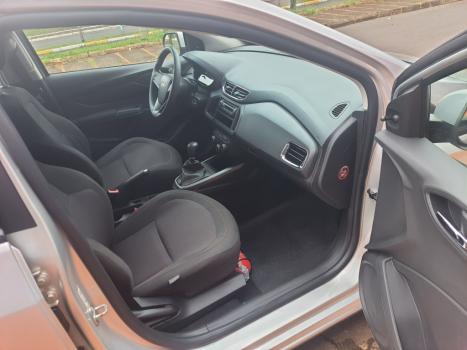 CHEVROLET Onix Hatch 1.4 4P FLEX LT, Foto 9