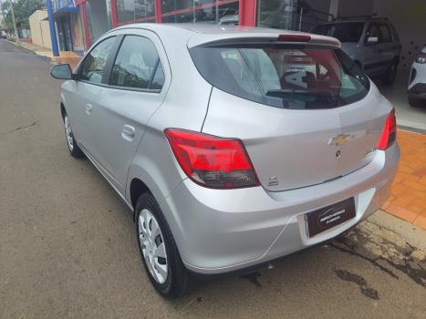 CHEVROLET Onix Hatch 1.4 4P FLEX LT, Foto 5