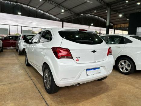 CHEVROLET Onix Hatch 1.0 4P FLEX JOY BLACK, Foto 6